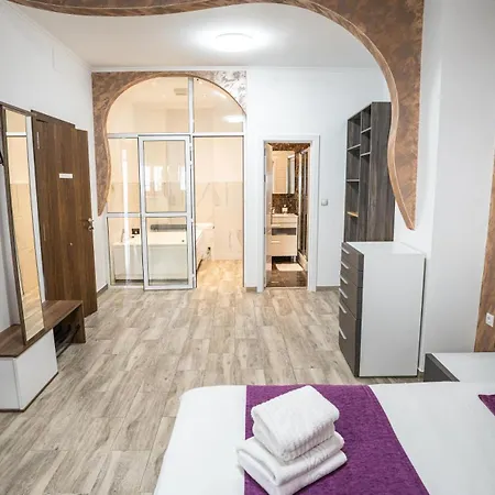 Konukevi Casa Brava 3*